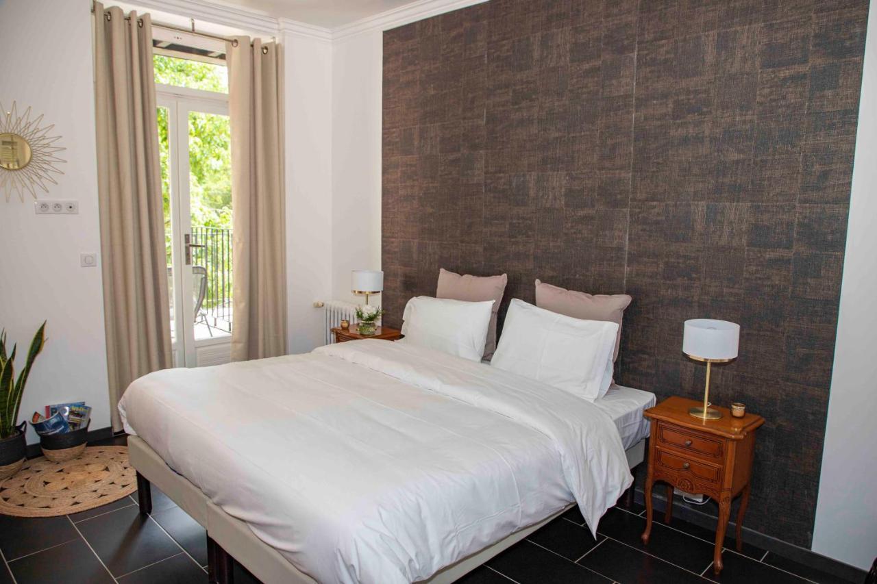 Les suites de la domaine Château de Frétoy Morlet Extérieur photo